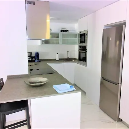 Appartamento 2 Bedrooms With Sea Views *